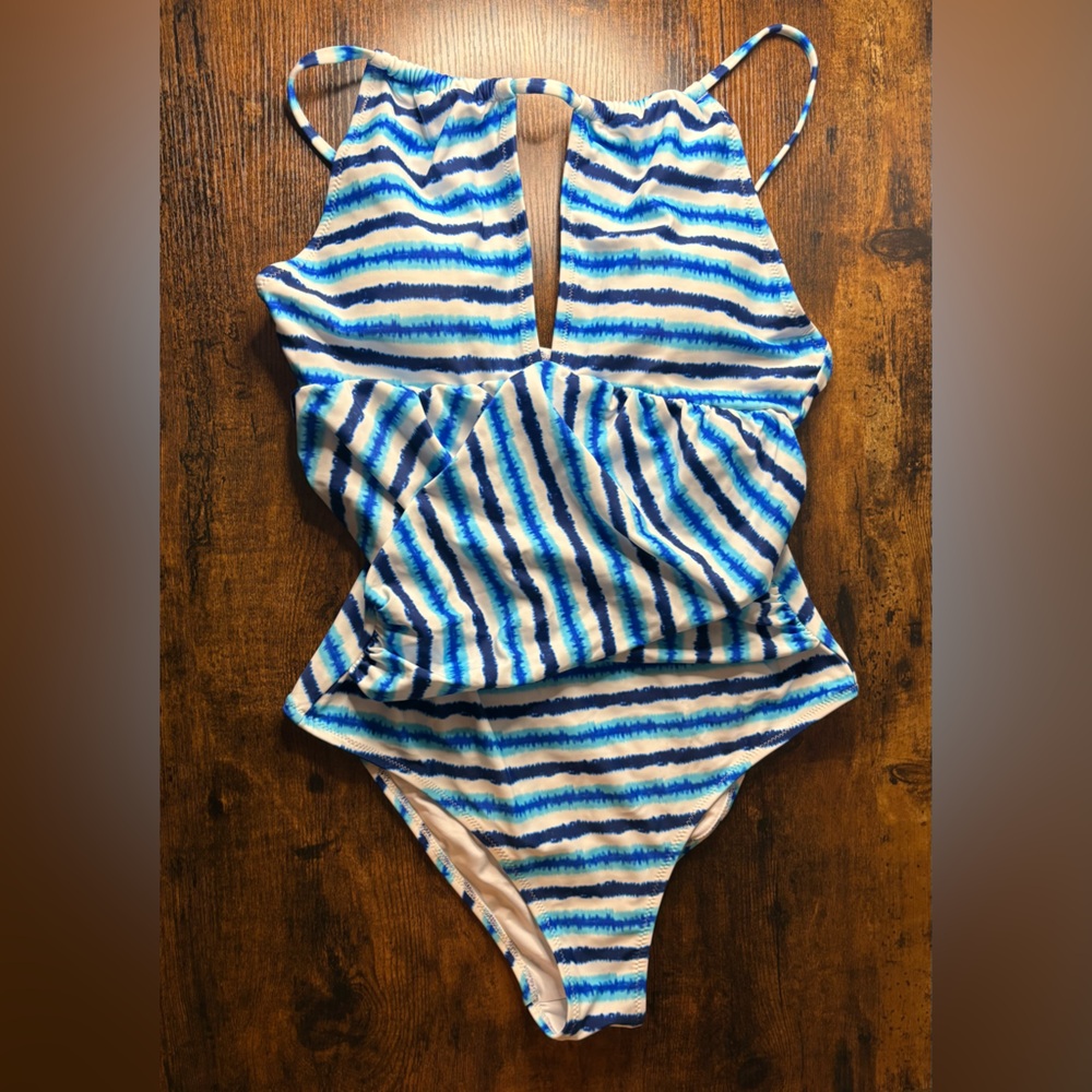 Cupshe Blue and White Striped One Piece Swimsuit